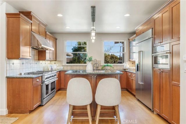 1005 Marvista Avenue, Seal Beach, CA 90740