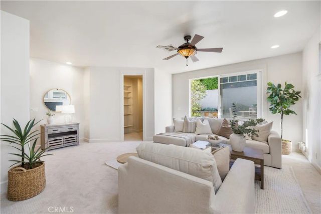 1005 Marvista Avenue, Seal Beach, CA 90740