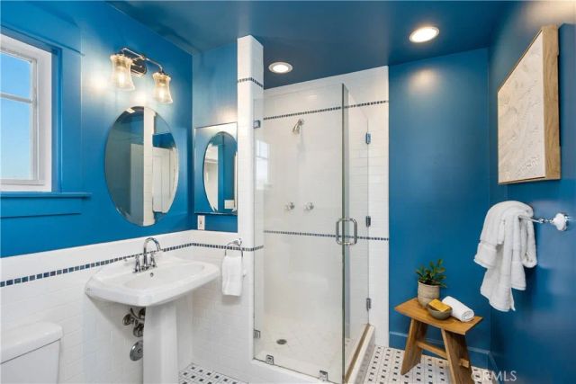 1005 Marvista Avenue, Seal Beach, CA 90740