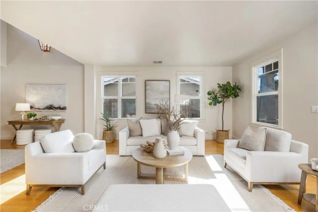 1005 Marvista Avenue, Seal Beach, CA 90740