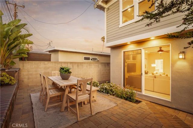 1005 Marvista Avenue, Seal Beach, CA 90740