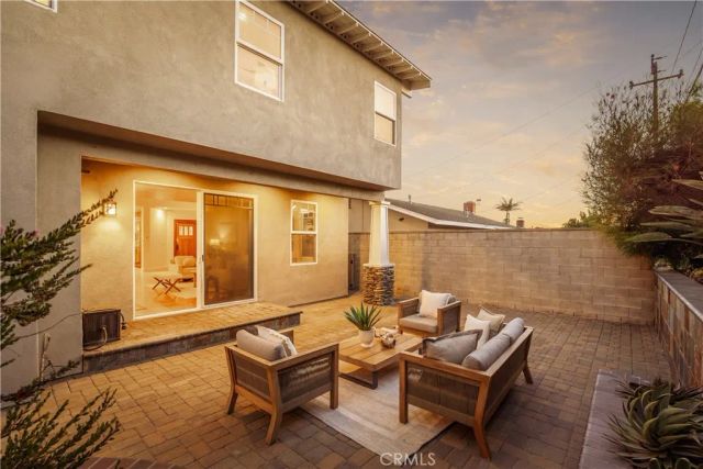 1005 Marvista Avenue, Seal Beach, CA 90740