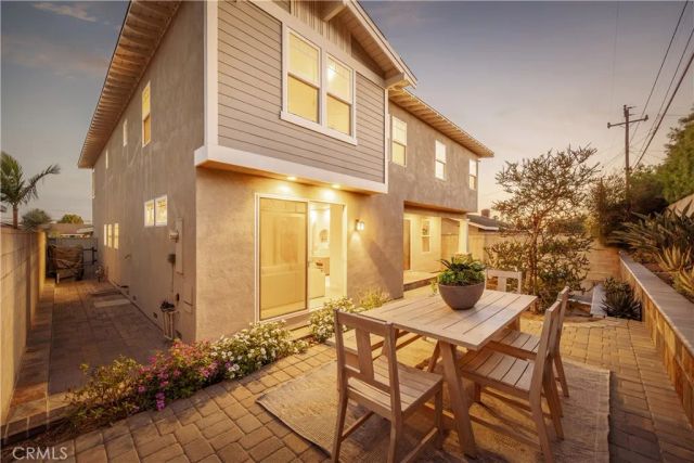 1005 Marvista Avenue, Seal Beach, CA 90740