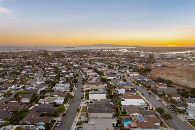 1005 Marvista Avenue, Seal Beach, CA 90740