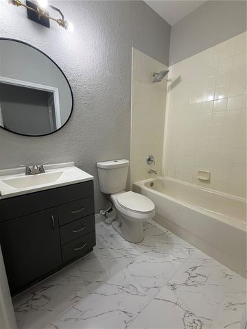 3001 LAUREL RUN LANE 104, Kissimmee, FL 34741