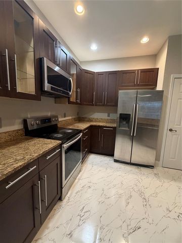 3001 LAUREL RUN LANE 104, Kissimmee, FL 34741