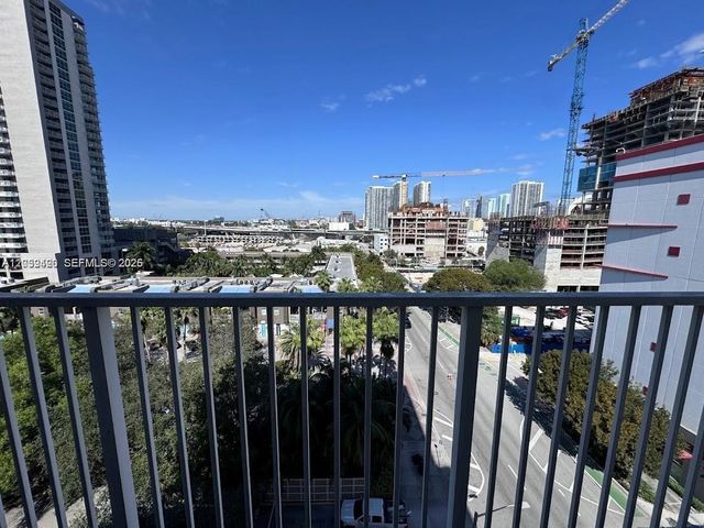 800 N Miami Ave E-1008, Miami, FL 33136