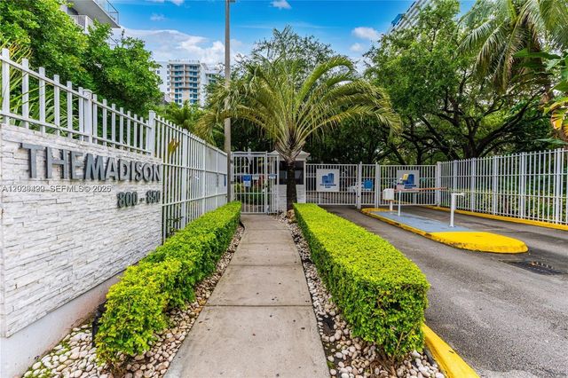 800 N Miami Ave E-1008, Miami, FL 33136
