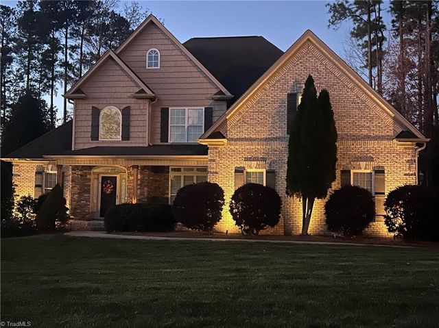 1330 Meadowlands Drive, Winston-salem, NC 27107