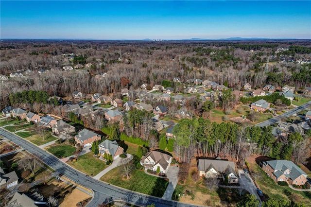 1330 Meadowlands Drive, Winston-salem, NC 27107