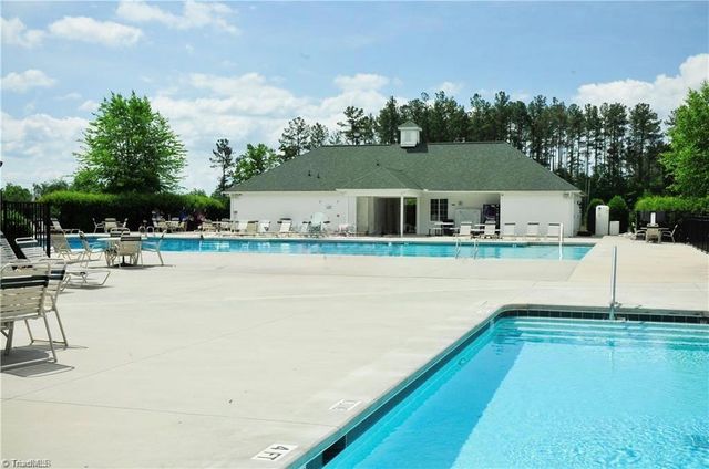 1330 Meadowlands Drive, Winston-salem, NC 27107