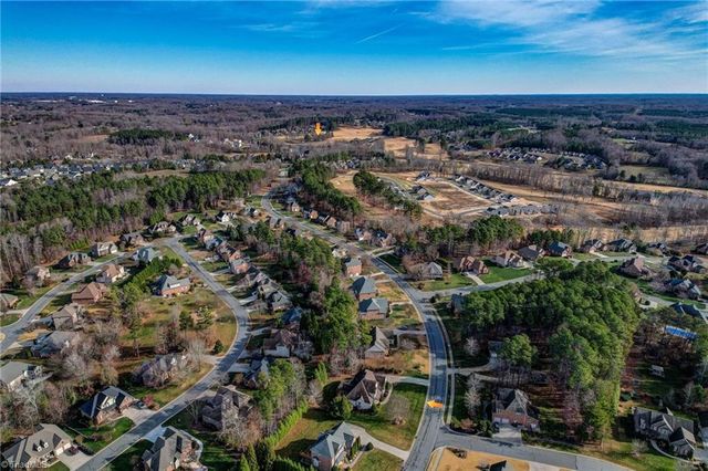 1330 Meadowlands Drive, Winston-salem, NC 27107