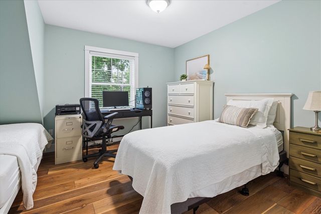 758 Michigan Avenue, South Haven, MI 49090