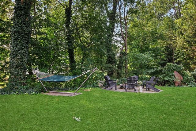 758 Michigan Avenue, South Haven, MI 49090