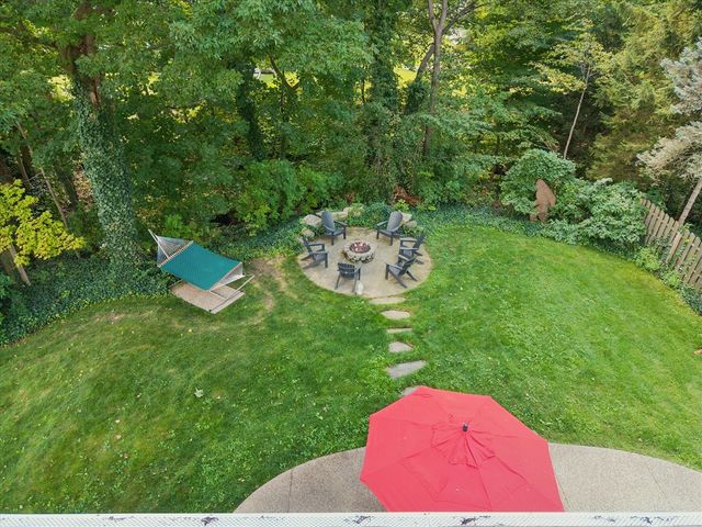 758 Michigan Avenue, South Haven, MI 49090