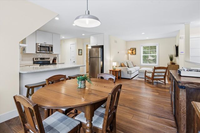 758 Michigan Avenue, South Haven, MI 49090