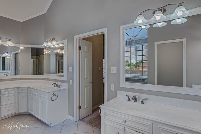 205 Tealwood Drive, Bossier City, LA 71111