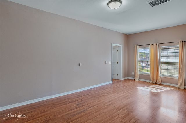 205 Tealwood Drive, Bossier City, LA 71111