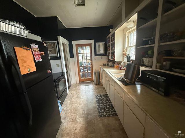 1020 Bertrand, Manhattan, KS 66502