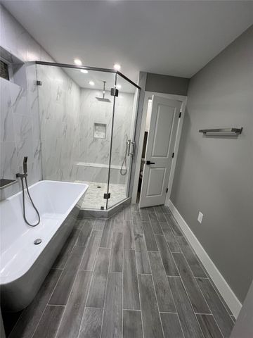 176 Old Bridge Lake, Houston, TX 77069