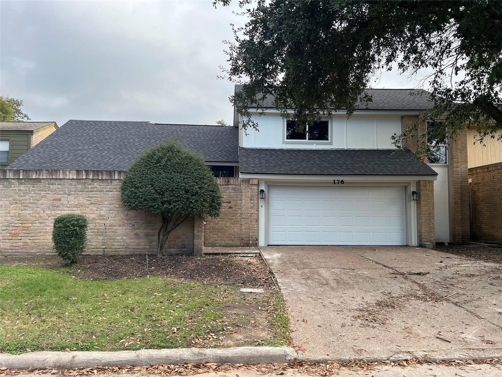 176 Old Bridge Lake, Houston, TX 77069