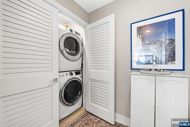 711 1st Street 202, Hoboken, NJ 07030