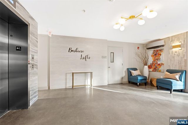 711 1st Street 202, Hoboken, NJ 07030