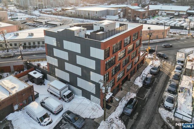 711 1st Street 202, Hoboken, NJ 07030