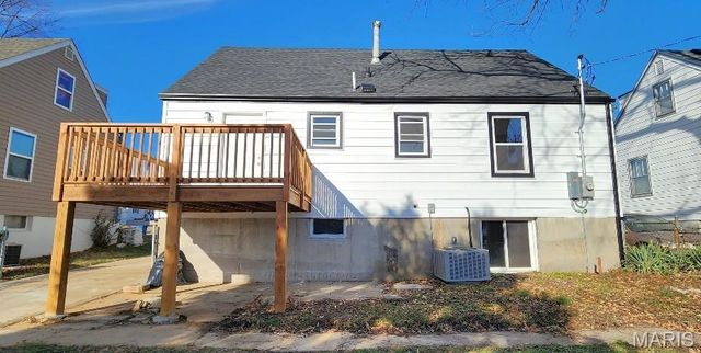 9808 Zykan Drive, St Louis, MO 63114