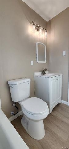 9808 Zykan Drive, St Louis, MO 63114