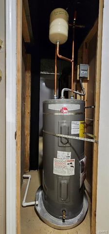 9808 Zykan Drive, St Louis, MO 63114