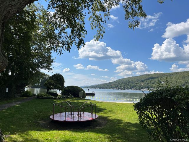 2 Myrtle Avenue, Greenwood Lake, NY 10925