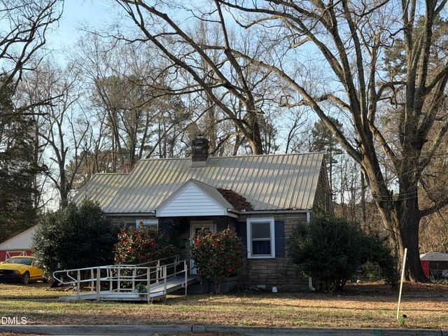 921 Chalk Level Road, Durham, NC 27704
