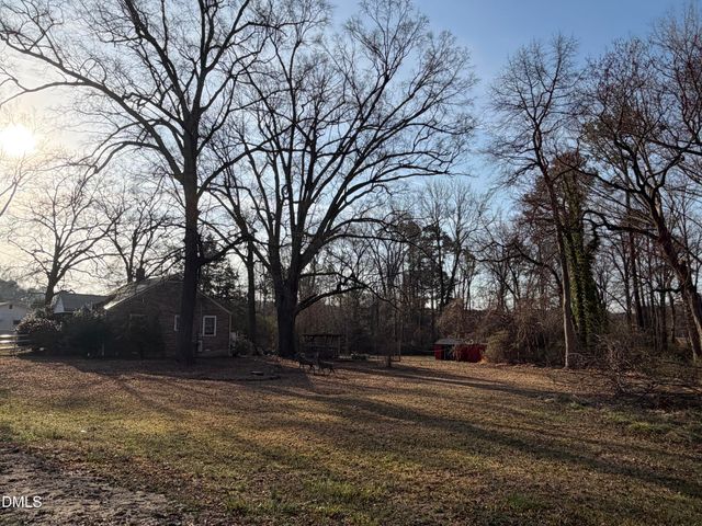921 Chalk Level Road, Durham, NC 27704