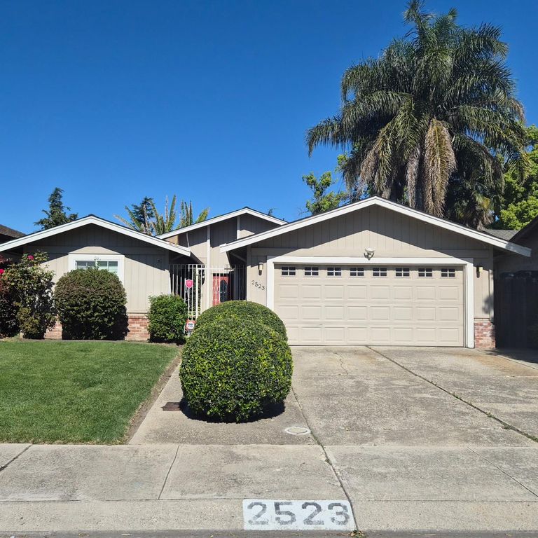 2523 Rosemarie Ln, Stockton, CA 95207