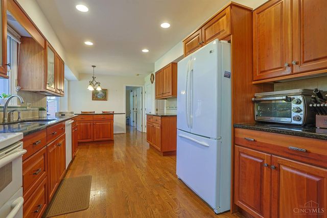 9441 Wyoming Point Place, Springfield Twp., OH 45231