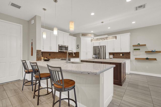 13808 Imperial Topaz Trail, Delray Beach, FL 33446