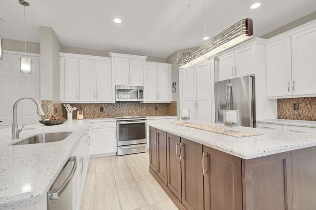 13808 Imperial Topaz Trail, Delray Beach, FL 33446