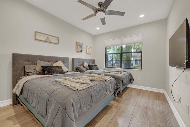 13808 Imperial Topaz Trail, Delray Beach, FL 33446