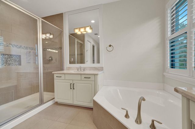 13808 Imperial Topaz Trail, Delray Beach, FL 33446