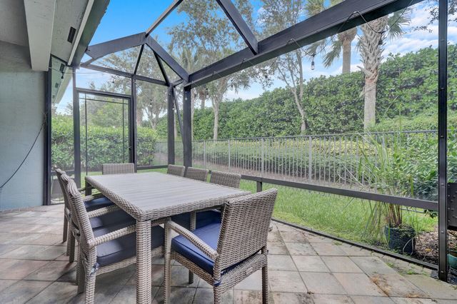 13808 Imperial Topaz Trail, Delray Beach, FL 33446