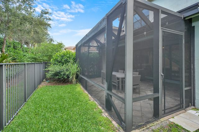 13808 Imperial Topaz Trail, Delray Beach, FL 33446