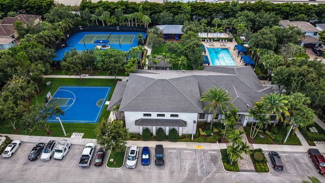 13808 Imperial Topaz Trail, Delray Beach, FL 33446