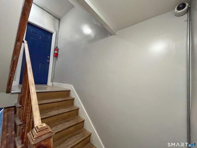 88-90 Clark Street Apt. 5, Hartford, CT 06120