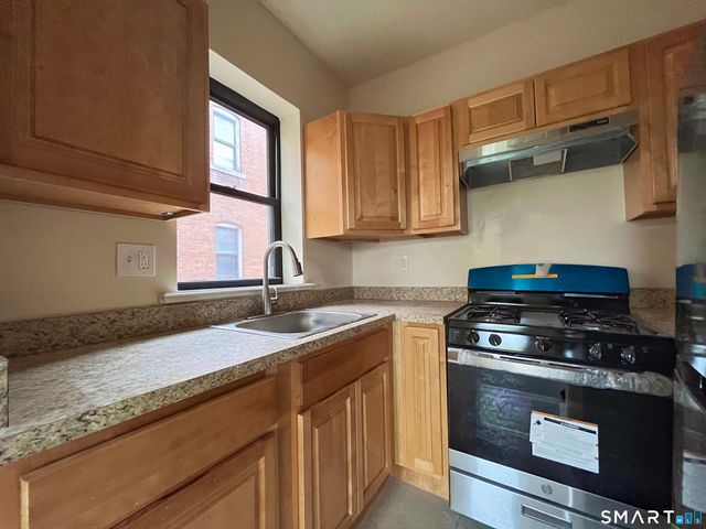 88-90 Clark Street Apt. 5, Hartford, CT 06120