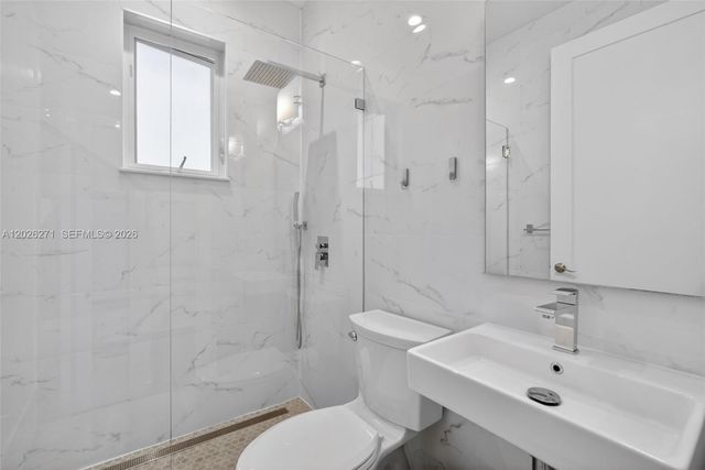 560 SW 6th Ave, Fort Lauderdale, FL 33315