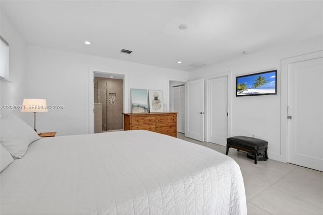 560 SW 6th Ave, Fort Lauderdale, FL 33315