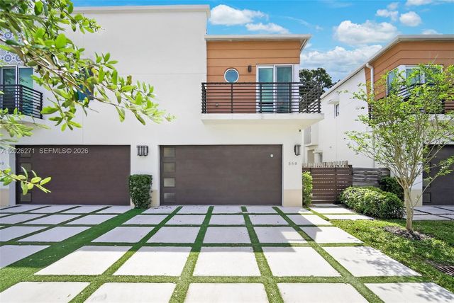 560 SW 6th Ave, Fort Lauderdale, FL 33315