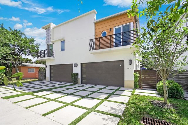560 SW 6th Ave, Fort Lauderdale, FL 33315