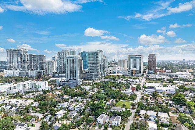 560 SW 6th Ave, Fort Lauderdale, FL 33315